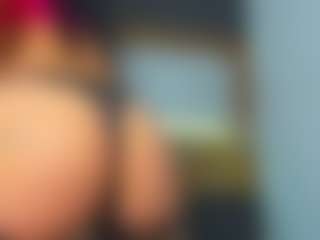 Live cam show with KayaLeroy - Squirt on Camsoda