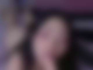 Live cam show with LiaRosee21 - Brown Hair on Camsoda