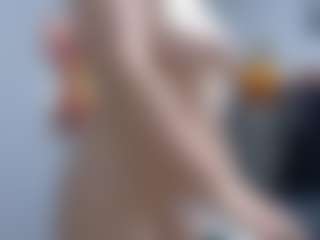 LiaRosee21's Live Sex Cam Show