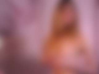 Live cam show with RachaelDenman - Brown Eyes on Camsoda