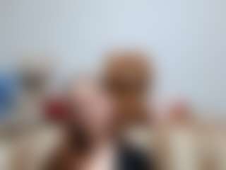 Live cam show with WillaVanbuskirk - Blonde Hair on Camsoda
