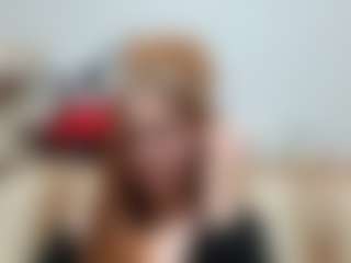 Live cam show with WillaVanbuskirk - Twerk on fapnchat