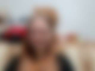 Live cam show with WillaVanbuskirk - Middle Aged on Camsoda