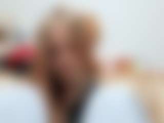 WillaVanbuskirk's Live Sex Cam Show