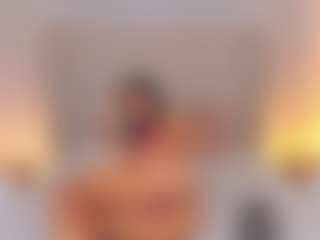 Live cam show with Ariana Foxy - New Brown Eyes on WildCum