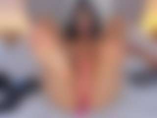 Live cam show with Ariana Foxy - Girly on Camsoda