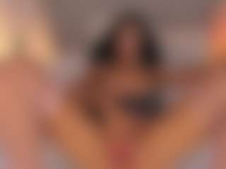 Live cam show with Ariana Foxy - Pale on sexylive.show
