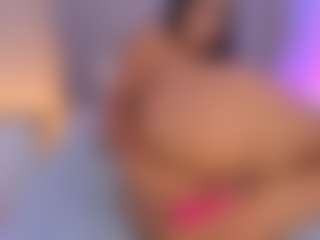 Live cam show with Ariana Foxy - Bikini on CamwithHer