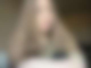 Live cam show with Marry - Skinny on TeamSkeetLive