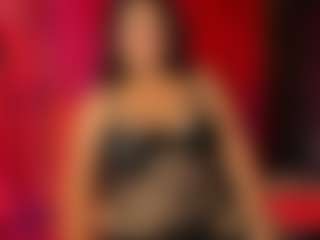 Live cam show with MistyChains - Average on Milfs Live