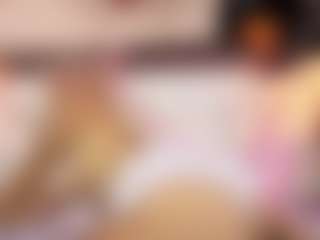 Live cam show with Skylerrosee - Skinny Teen (18+) on Hubzter Live