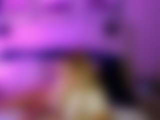 Val Dodds's Live Sex Cam Show
