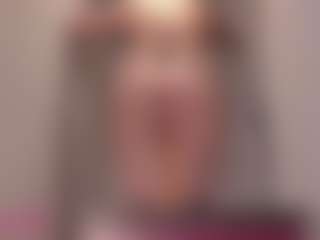 Live cam show with MeganLustTS - Lean on Dare Cams