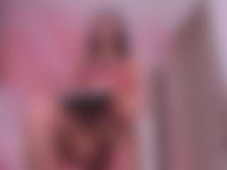 Live cam show with Sammy-lovee18 - New Anal on StripNow
