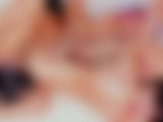 SSWEETSIINNN18's Live Sex Cam Show