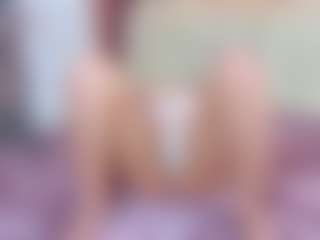 Live cam show with DulcieIshizu - New Big Tits on Gym Cam Girls