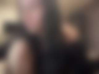 Live cam show with MayolaPegler - New Squirt on WildCum