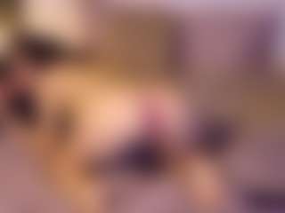 KinsieBoo's Live Sex Cam Show