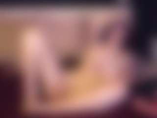 KinsieBoo's Live Sex Cam Show