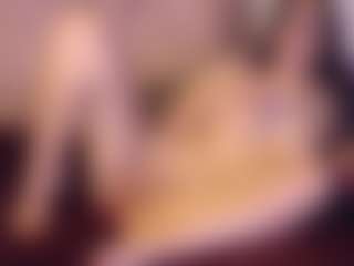 KinsieBoo's Live Sex Cam Show