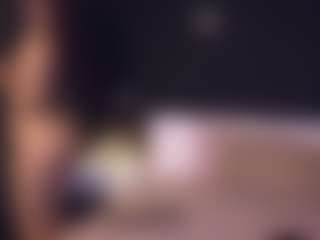 KinsieBoo's Live Sex Cam Show