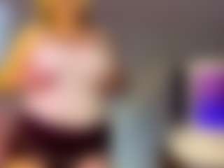 Mia's Live Sex Cam Show