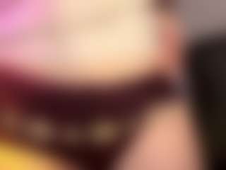 Mia's Live Sex Cam Show