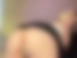 Mia's Live Sex Cam Show