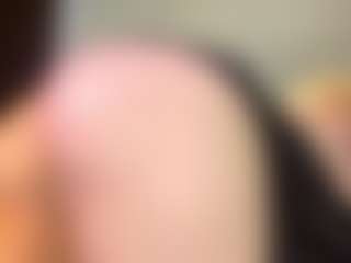 Mia's Live Sex Cam Show