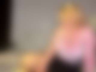 Mia's Live Sex Cam Show