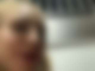 Live cam show with TonjaLegan - Joi on WildCum