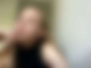 Live cam show with TonjaLegan - Lesbian on madthumbs