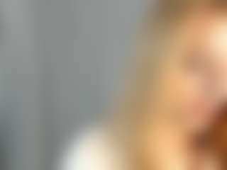 Live cam show with WhitleyDixion - Skinny on Camsoda