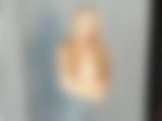 Live cam show with WhitleyDixion - Young Adult Teen (18+) on Camsoda