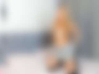 Live cam show with WhitleyDixion - Orgasm on CamClone