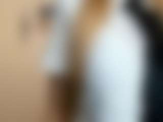 Live cam show with WhitleyDixion - Shake on Camsoda