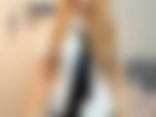 Live cam show with WhitleyDixion - Tease on CamClone