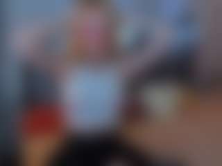 Live cam show with Lil1y-Moore - Blonde Hair on slutload