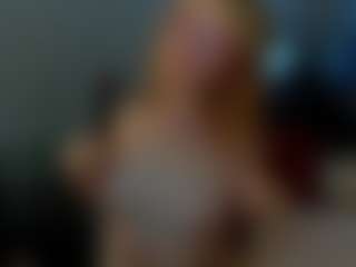 Live cam show with Lil1y-Moore - Skinny on Camsoda