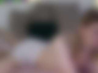 Live cam show with TinyThunder - Blue Eyes on xplaylive.com