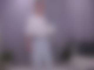 Spettacolo in cam dal vivo con AlonaTrautner - New Sexwebcam su Camsoda