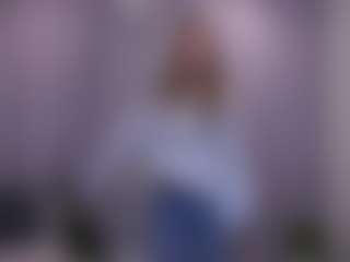 Live-camshow met AlonaTrautner - New Lush op Camsoda