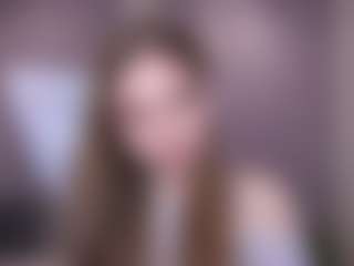 Live cam show with AlonaTrautner - Lush Blonde Hair on Camsoda