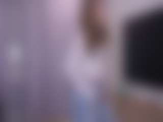 Live cam show with AlonaTrautner - Lush Blonde Hair on Camsoda