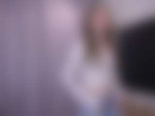 Live cam show with AlonaTrautner - New Lovense on Camsoda