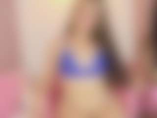 Live-Cam-Show mit CloeSanz - Lush auf Camsoda
