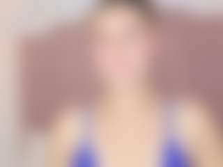 CloeSanz's Live Sex Cam Show
