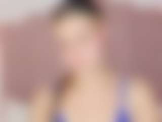 CloeSanz's Live Sex Cam Show