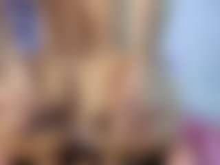 miakitye's Live Sex Cam Show