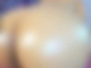 miakitye's Live Sex Cam Show